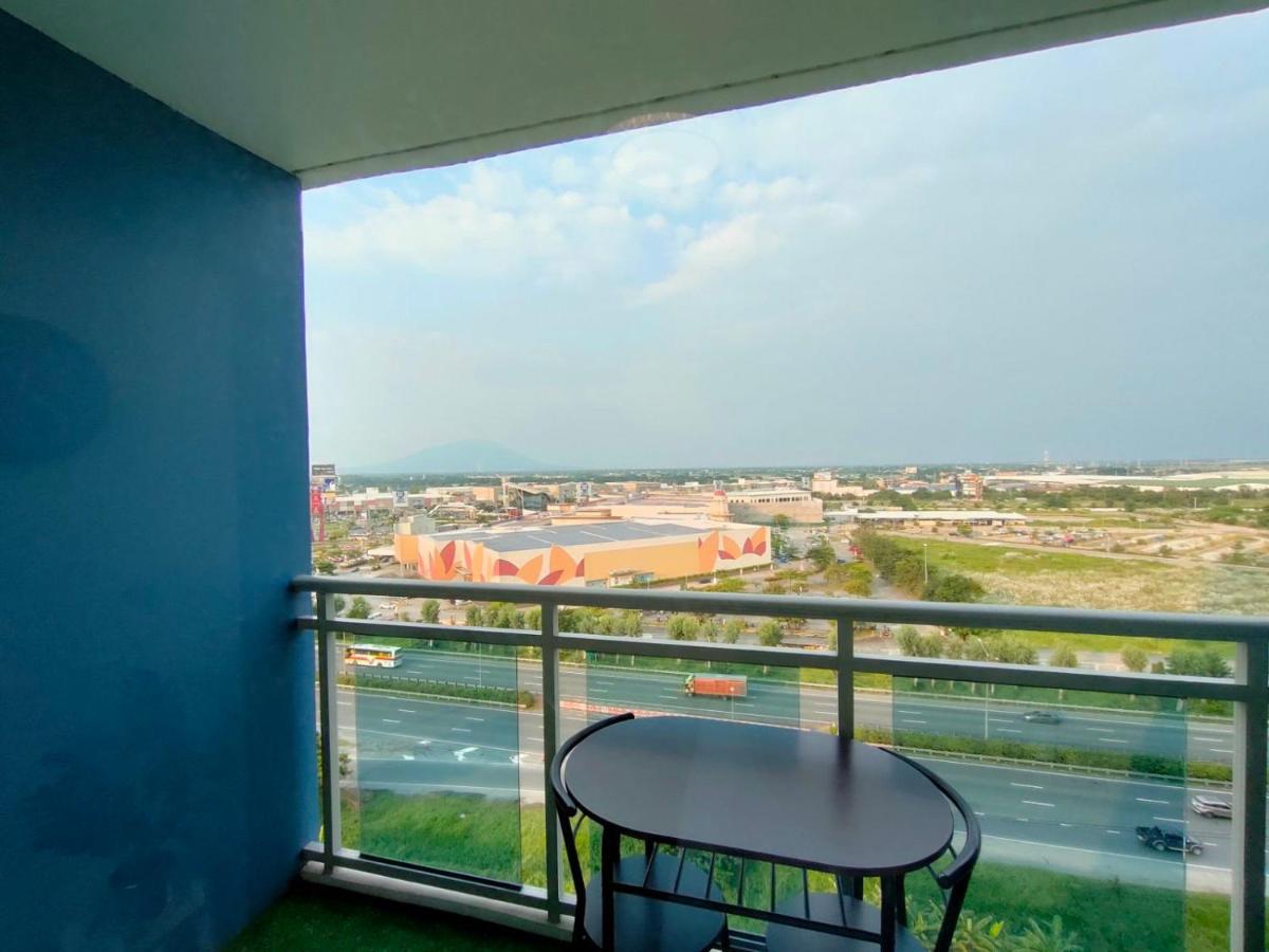 The Aces Crib At Azure North Pampanga Aparthotel Exterior foto